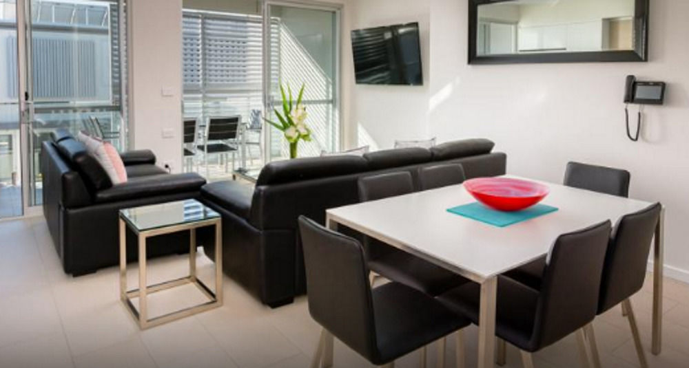 Hamilton Executive Apartments Нюкасъл Екстериор снимка